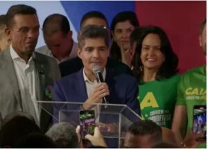 Caiado e ACM Neto criticam Lula em discursos na Bahia