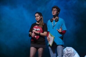 Cia Stars leva espetáculo sobre bullying, autismo e conflitos familiares 