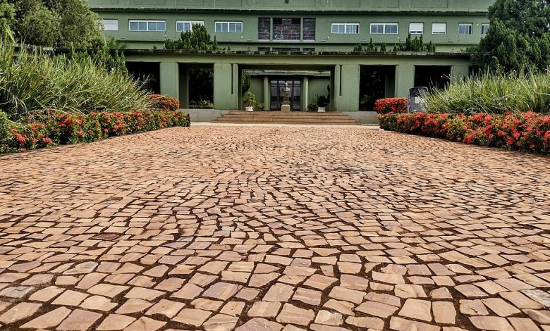 Prováveis adversários da base governista em 2026