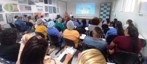 Hemu realiza palestra sobre Influenza