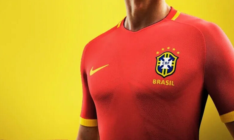 Camisa vermelha no cenário da Seleção Brasileira