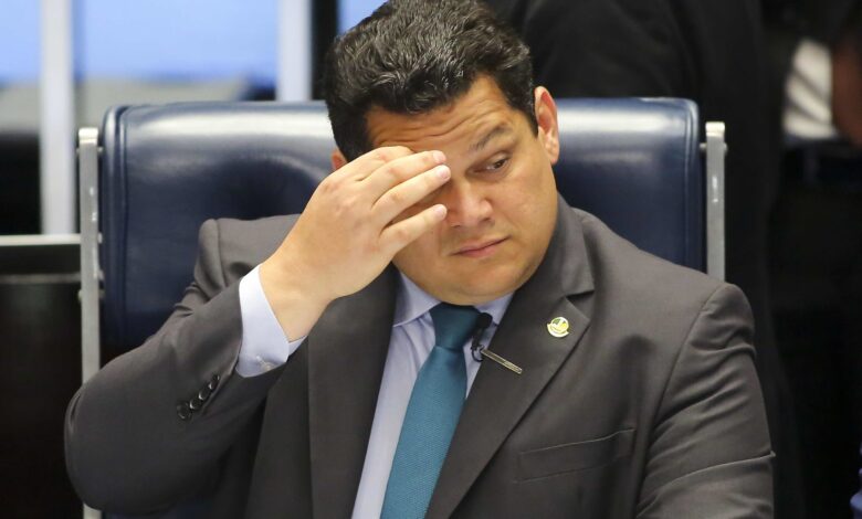 PL opõe-se a alternativa de anistia de Alcolumbre