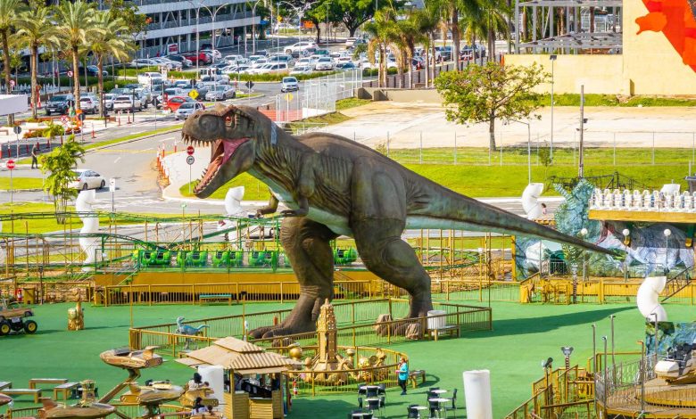 T-Rex Park é uma das atrações em Goiânia