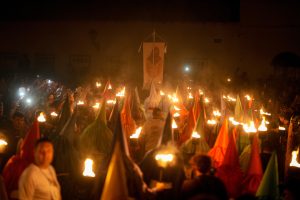 Caiado e Gracinha na Procissão do Fogaréu