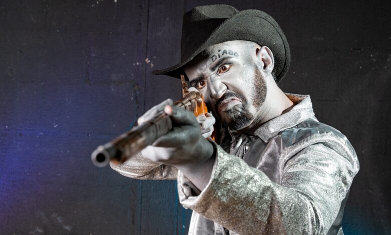 Espetáculo sobre agronegócio e os dilemas éticos desde os tempos de Anhanguera