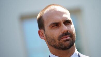 Eduardo admite disputar em 2026 se for desejo de Bolsonaro