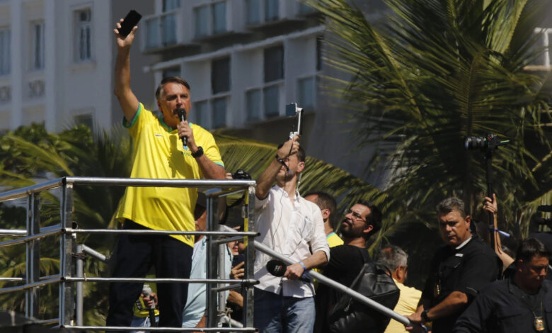 Bolsonaro pede que governadores de direita questionem sua ilegibilidade