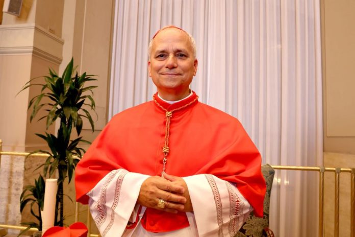 Robert Prevost, dos Estados Unidos, assume o pontificado como Leão XIV