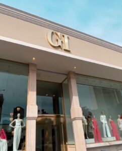 Gi Multimarcas promove palestra com decorador Alessandro Gemus sobre arranjos florais para o Dia das Mães