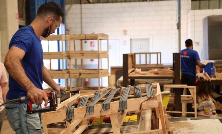 Goiás tem 1,615 milhão de pessoas com emprego formal