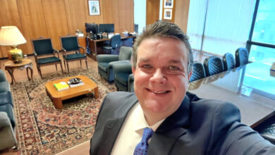 Ressarcimento do INSS não foi tratado em reunião de ministro com Lula