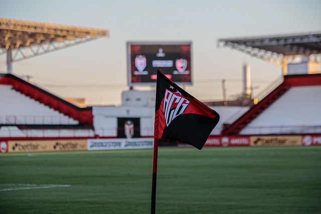 Alerta Vermelho no Atlético-GO: baixo desempenho e a luta contra o rebaixamento