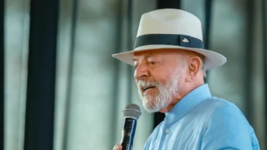 Lula convoca ministros após derrubada do IOF para balanço no Congresso