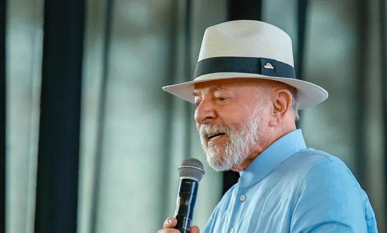 Lula convoca ministros após derrubada do IOF para balanço no Congresso