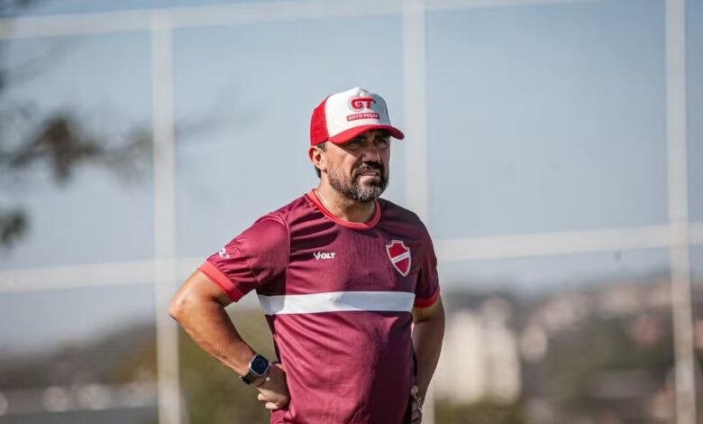 Vila Nova cai de rendimento e flerta com Z4