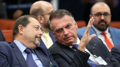 Defesa de Bolsonaro quer esclarecimentos sobre conta de Cid