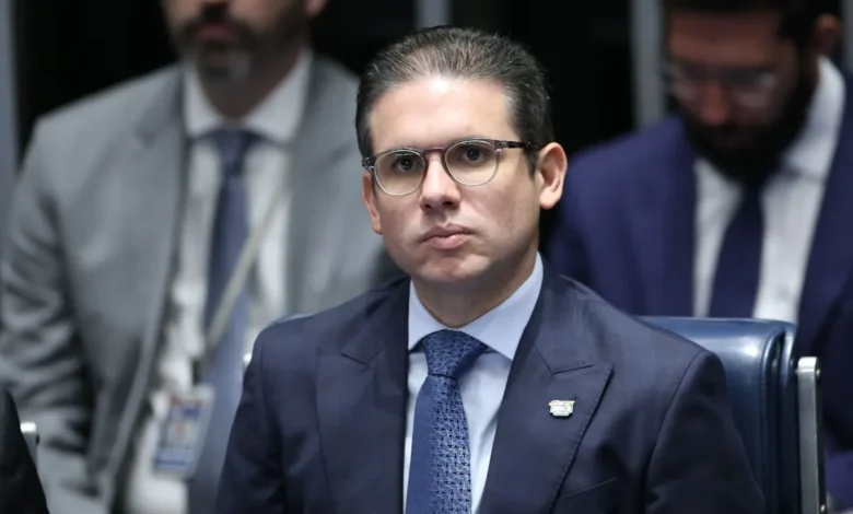 IOF em Debate: Planalto surpreendido por ação de Hugo na Câmara