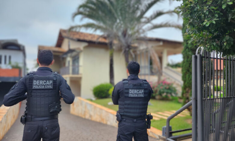 Polícia Civil apura desvio de postes públicos para fazenda particular