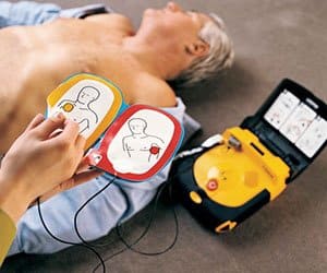 Alego analisa obrigatoriedade de desfibriladores em locais de grande circulação