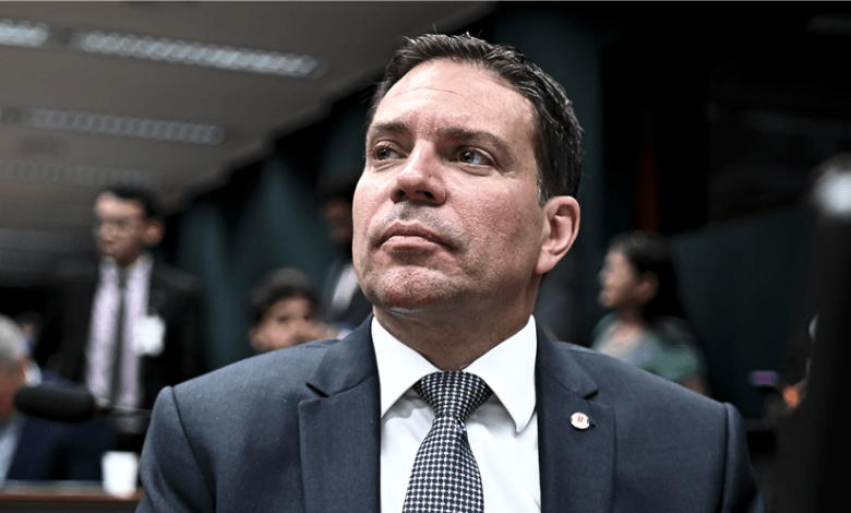 Ramagem nega fraude eleitoral na Abin sob sua gestão em depoimento