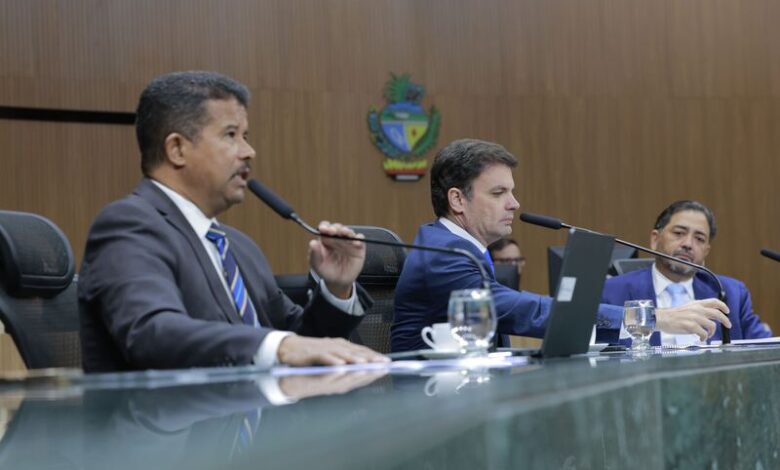 Alego aprova promoções de PMs e Bombeiros