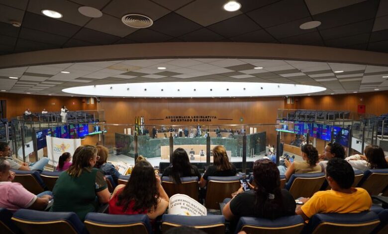 Governo pede compra de terrenos da UFG em Goiânia