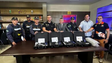 Detran entrega etilômetros à GCM para Balada Responsável