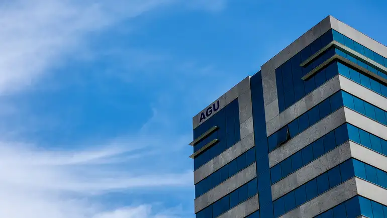 STF investiga operação cambial suspeita antes de tarifaço