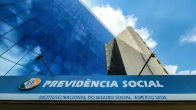Segurados do INSS questionam descontos em massa: 176 mil reclamações