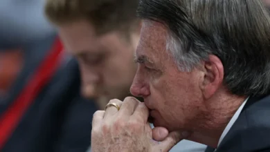 STF receia Bolsonaro em embaixada