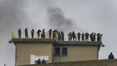 Zambelli detida em prisão superlotada e condições precárias