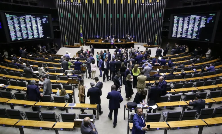 Câmara destina R$ 30 bilhões do pré-sal para socorrer dívidas do agro