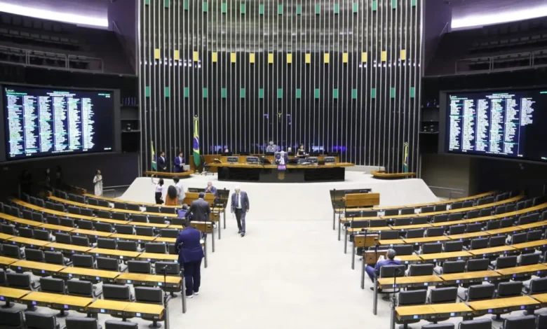 Câmara aprova mudanças no licenciamento ambiental