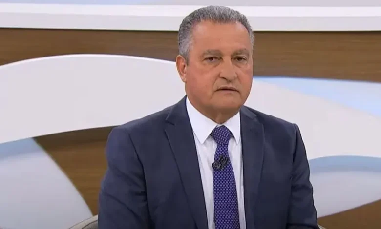 Rui Costa sinaliza veto de Lula a aumento de deputados