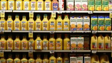 Vendas de suco e frutas presas