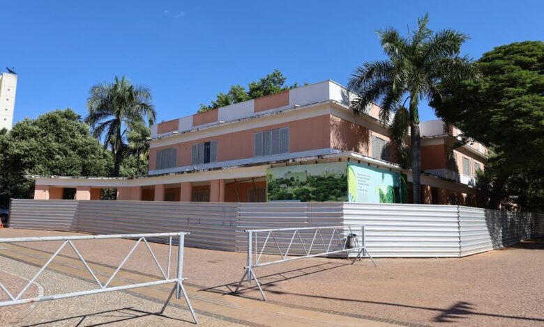 Governo de Goiás Restaura Antigo Fórum e PGE na Praça Cívica