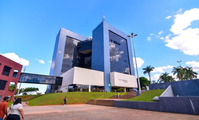 Prefeitura contrata locação de veículos por R$ 3,1 milhões para o gabinete de Mabel