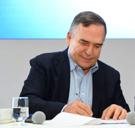 Mabel assina contrato de R$ 54 milhões com o BNDES