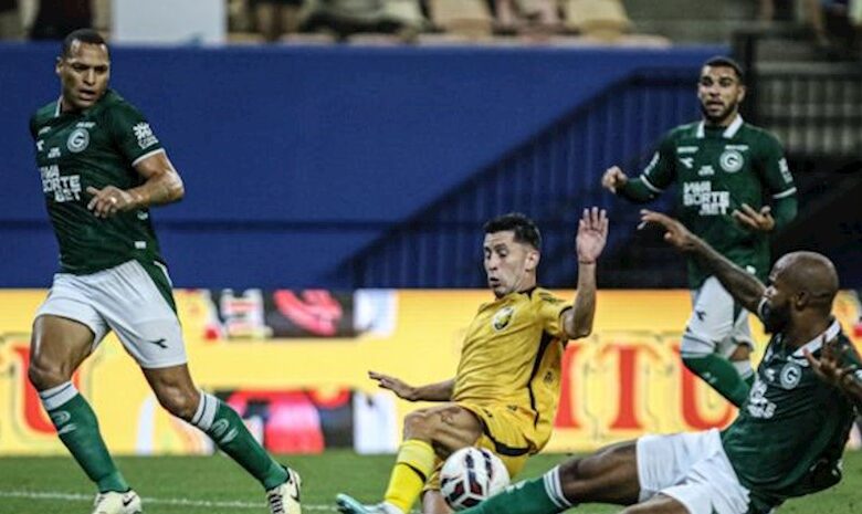 Goiás empata e retorna à liderança da Série B