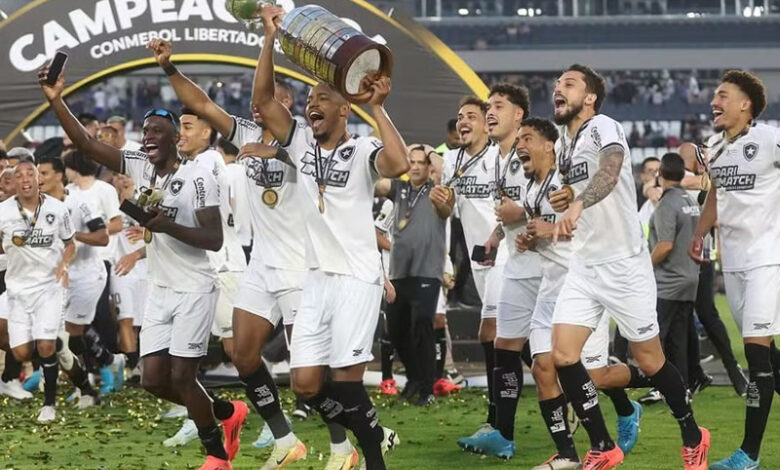 Botafogo concorre a “Clube do Ano” na Bola de Ouro 2025