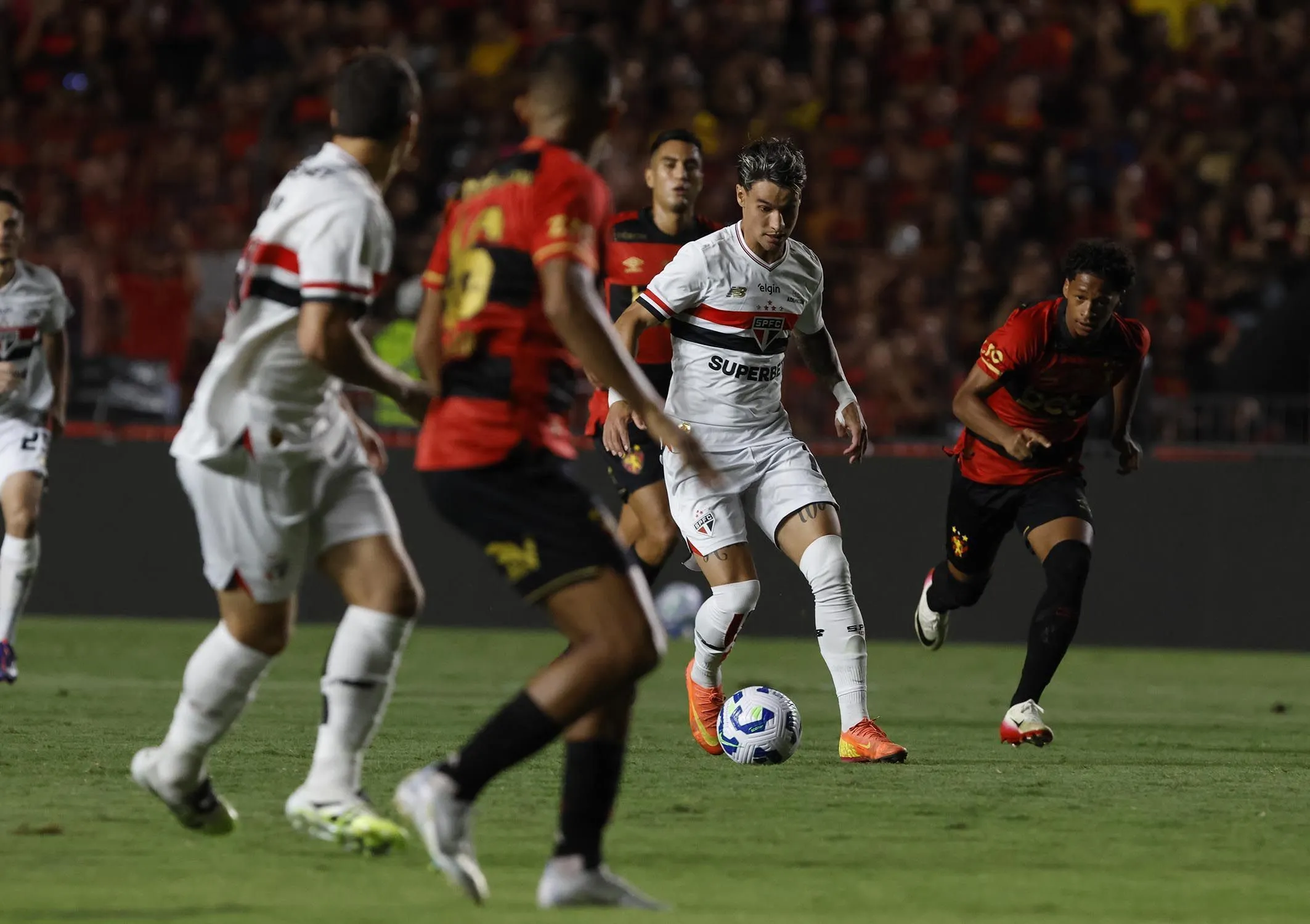 São Paulo empata com Sport e evita derrota na Ilha - Imagem do artigo