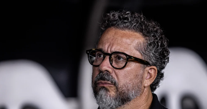 Santos demite Cléber Xavier após derrota de 6 a 0 no Brasileirão - Imagem do artigo