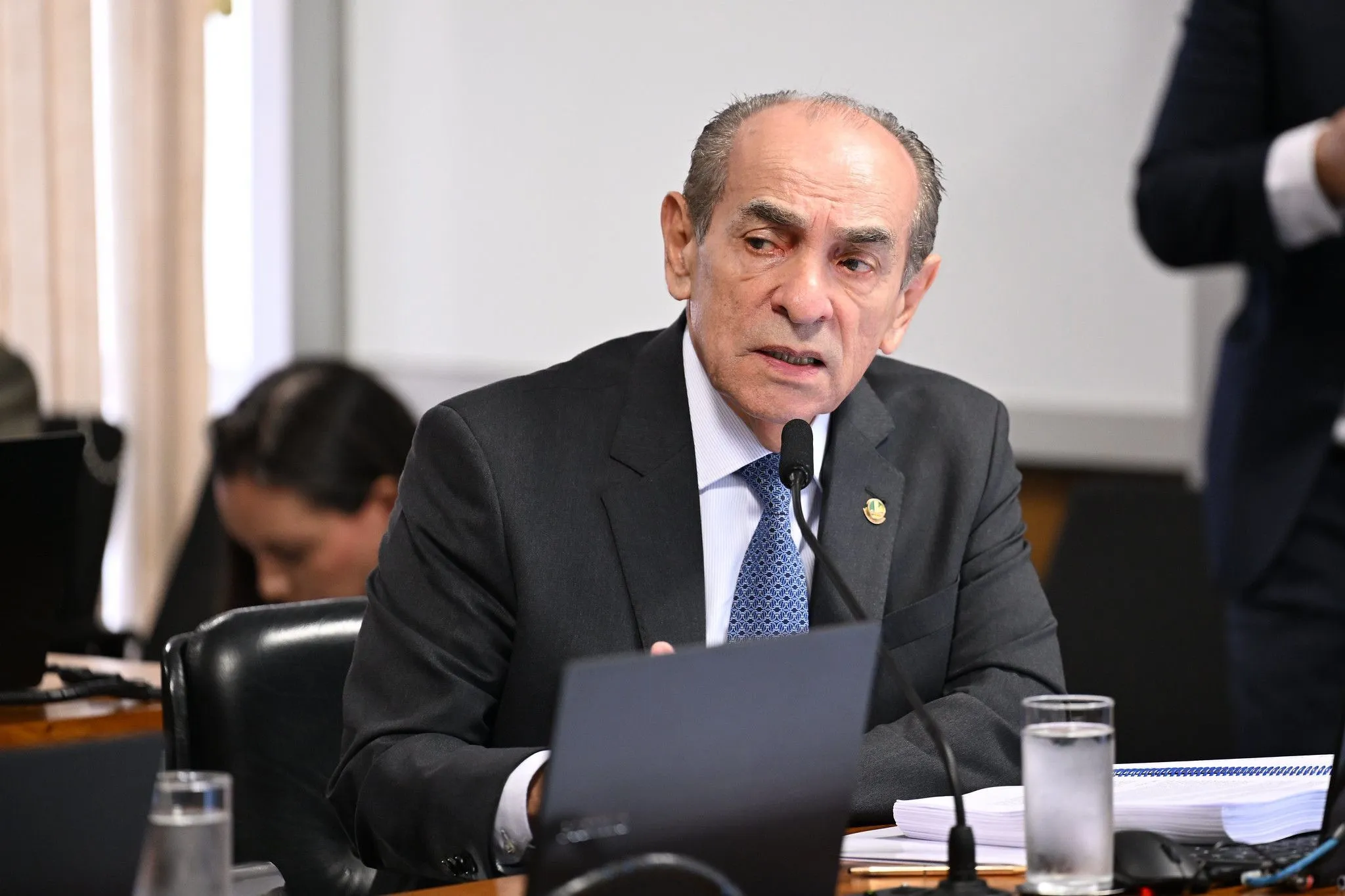 Novo Código Eleitoral reduz quarentena e pena por fake news - Imagem do artigo