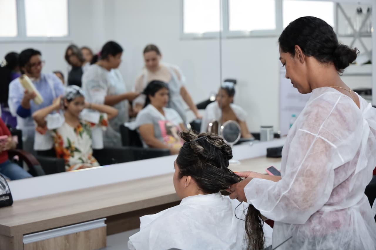 Aparecida abre cursos profissionalizantes para mulheres - Imagem do artigo