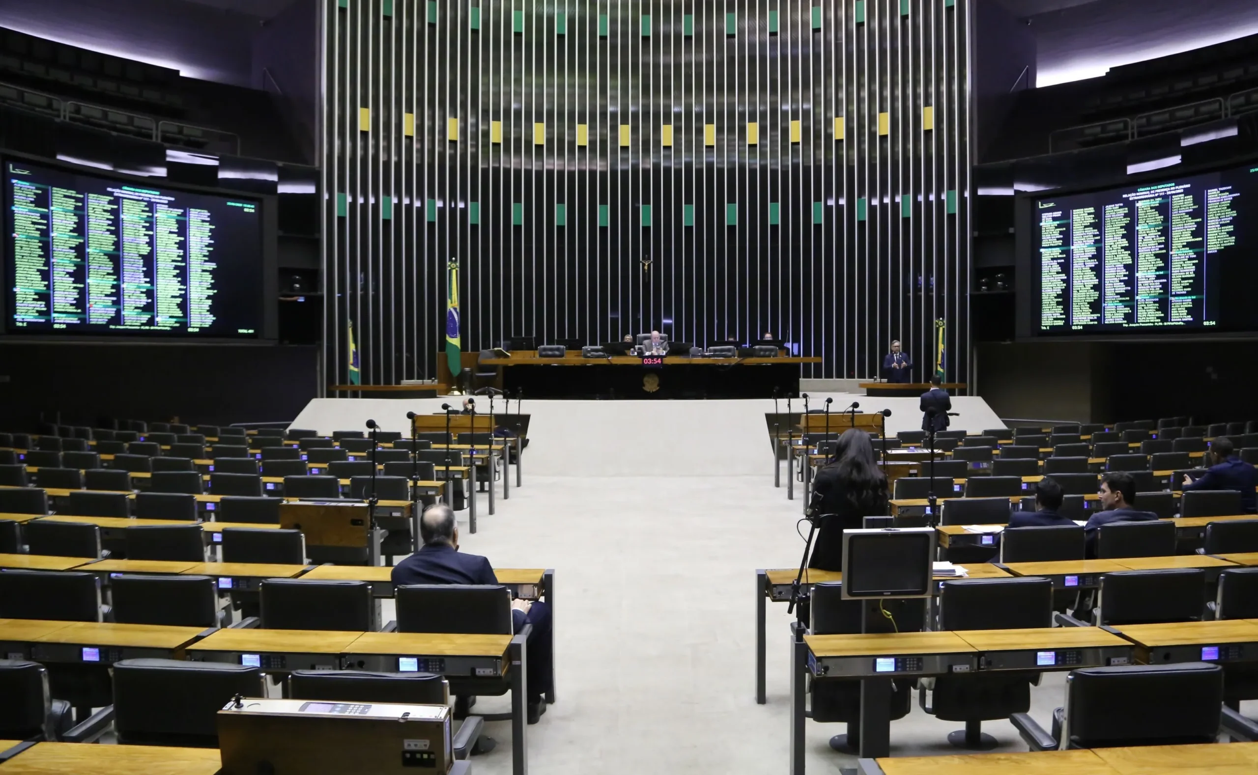 Lei Magnitsky: Novo cobra BB e Caixa sobre cumprimento - Imagem do artigo