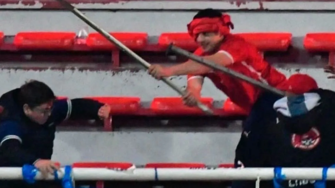 Independiente x U. de Chile: partida cancelada por violência - Imagem do artigo