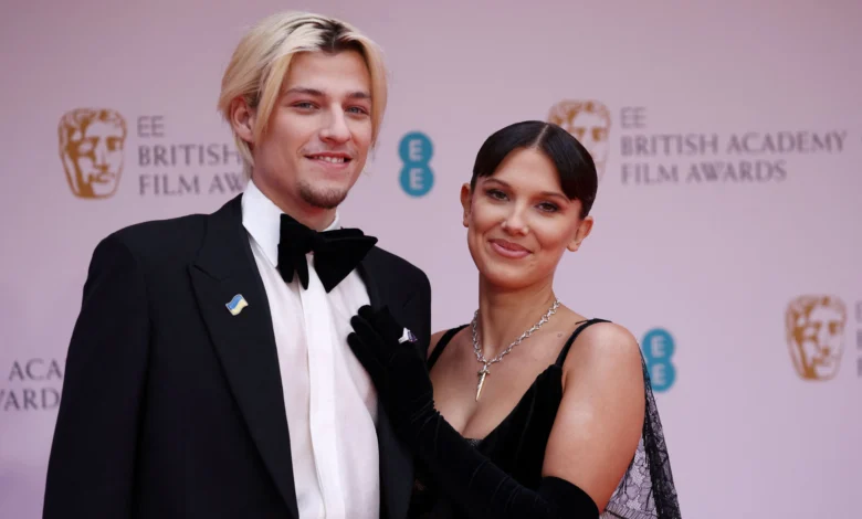 Millie Bobby Brown adota bebê e realiza sonho de ser mãe