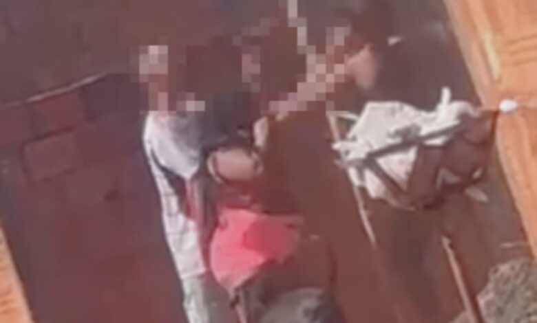 Mulher presa em Itumbiara após ameaçar rivais com faca