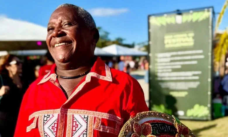 Mestre Damasceno recebe homenagem da Grande Rio no Carnaval