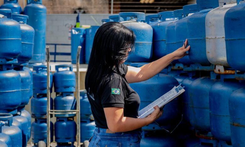 Pesquisa do Procon revela alta de preços de água e gás